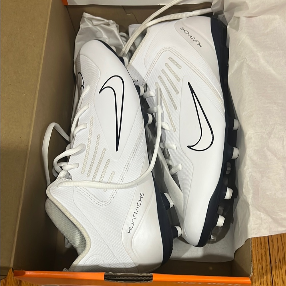 Nike Alpha Huarachi 8White Varsity Lax Cleats - Picture 2 of 3